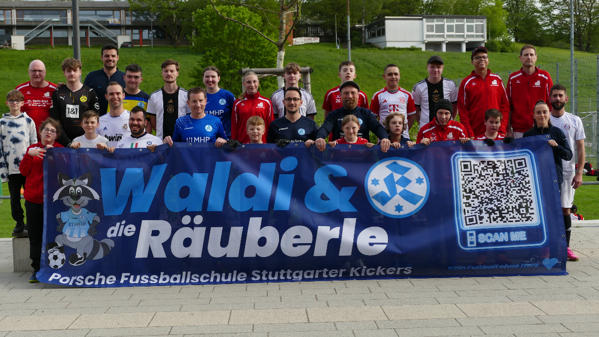 Training mit der Fußballschule der Stuttgarter Kickers